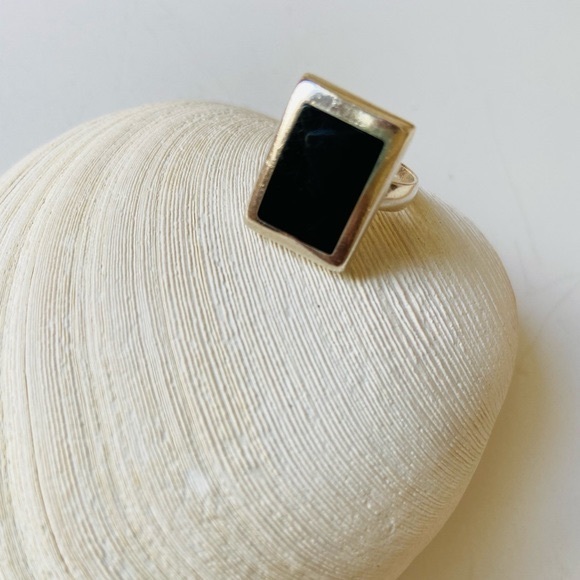 Jewelry - Sterling Silver Ring With Black Onyx Size 8